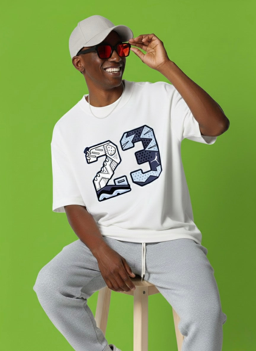23 Sneaker Graphic White Oversized T-shirt